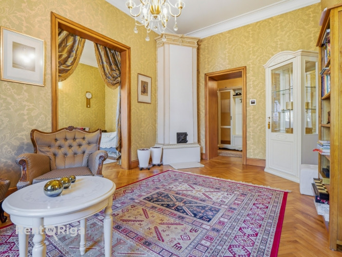 Izsmalcināts franču stila dzīvoklis vēstniecību rajonā ar privāto garāžu.   Šis īpašums Rīga - foto 5