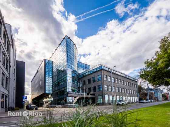 Офис класса B с панорамным видом на Даугаву  улица Муксалас.  Аренда современного Rīga