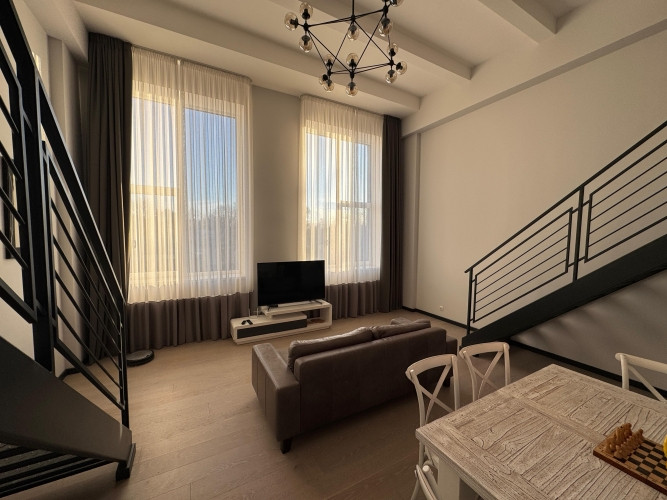 Loft stila dzīvoklis 