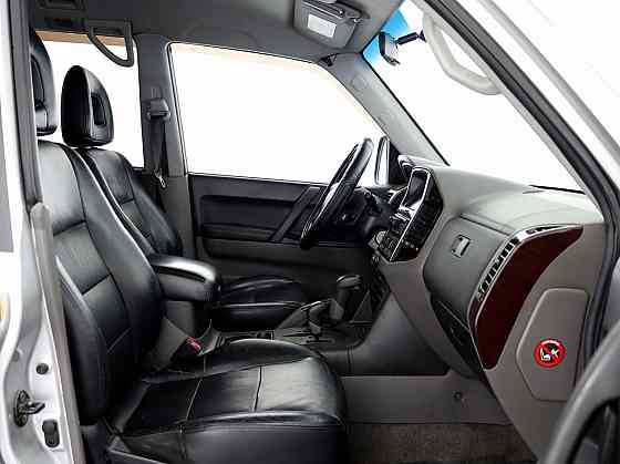 Mitsubishi Pajero Luxury ATM 3.2 DI-D 121kW Таллин