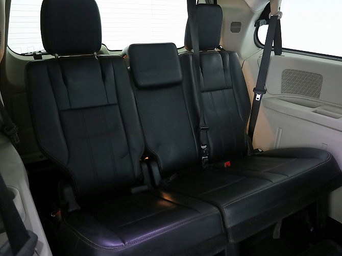 Chrysler Town  Country Luxury Facelift 3.6 208kW Tallina - foto 8