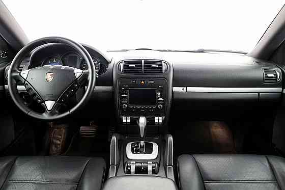 Porsche Cayenne Platinum Facelift ATM 3.0 TDI 176kW Tallina