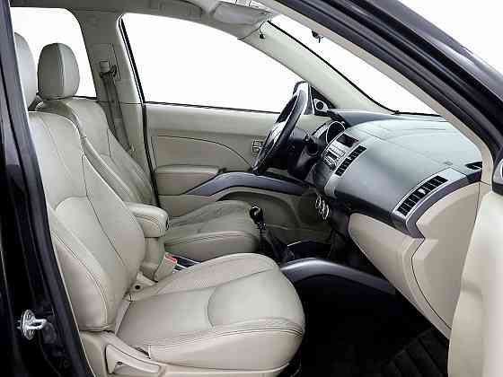 Mitsubishi Outlander Luxury 2.0 DI-D 103kW Tallina