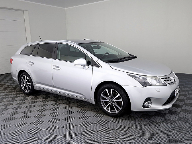 Toyota Avensis Linea Sol Facelift ATM 2.2 D-CAT 110kW Tallina - foto 1