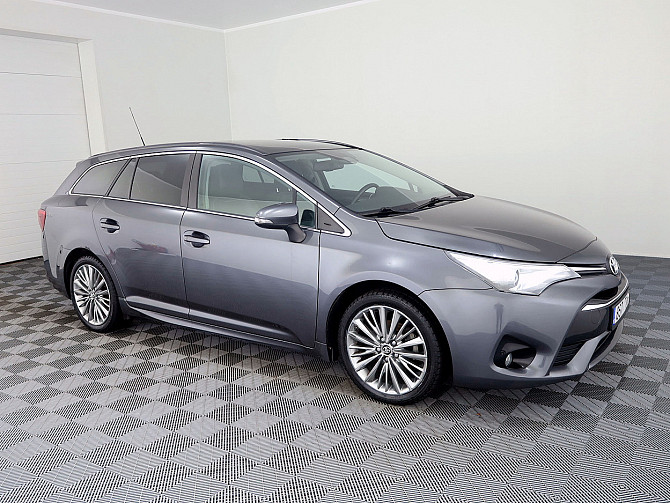 Toyota Avensis Luxury 1.6 D-4D 82kW Tallina - foto 1