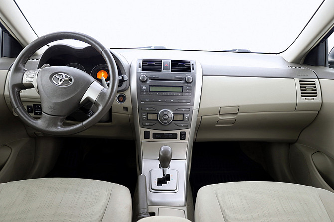 Toyota Corolla Linea Sol ATM 1.6 91kW Таллин - изображение 5