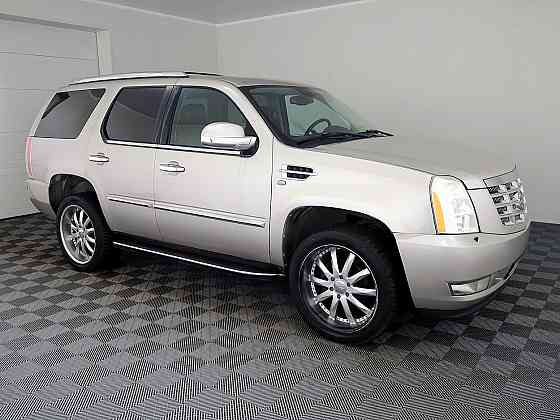 Cadillac Escalade Luxury LPG ATM 6.2 301kW Таллин