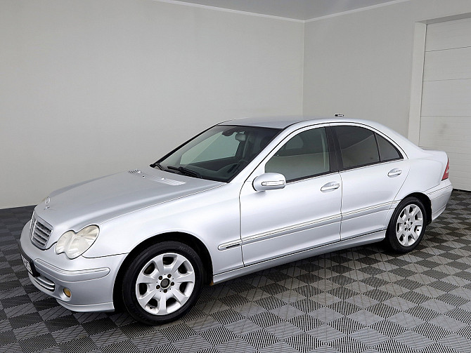 Mercedes-Benz C 220 Elegance Facelift ATM 2.1 CDI 110kW Таллин - изображение 2
