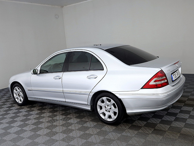 Mercedes-Benz C 220 Elegance Facelift ATM 2.1 CDI 110kW Таллин - изображение 4