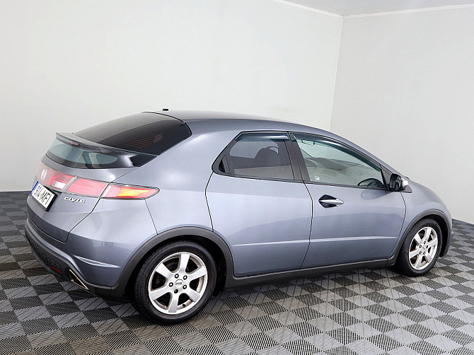 Honda Civic Elegance 1.8 103kW Tallina - foto 3