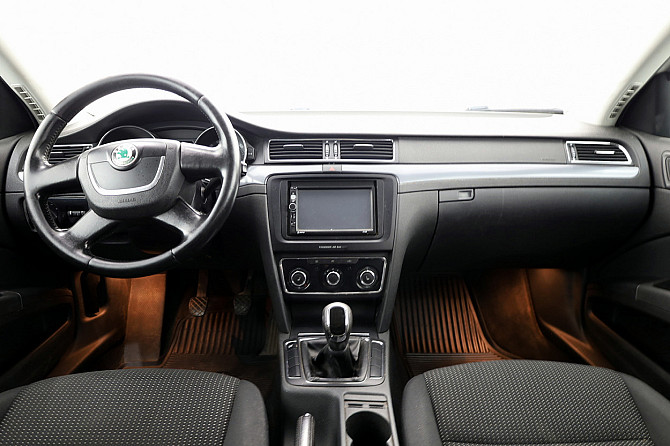 Skoda Superb Comfortline 1.8 118kW Таллин - изображение 5