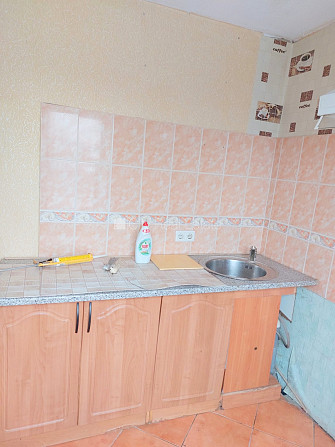 Fasādes māja, ķieģeļu mūra sienas, labiekārtots apzaļumots pagalms, kāpņu telpa pēc Tukums un novads - foto 11