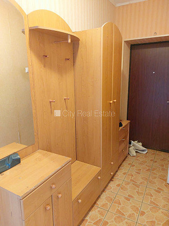 Fasādes māja, ķieģeļu mūra sienas, labiekārtots apzaļumots pagalms, kāpņu telpa pēc Tukums un novads - foto 13