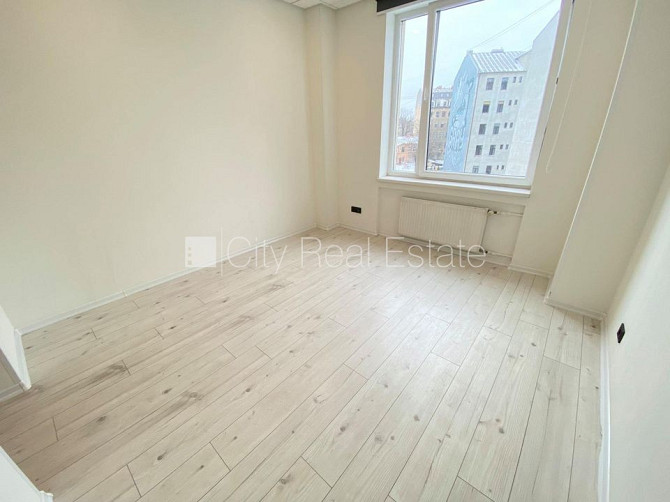 Jaunceltne, fasādes māja, slēgts pagalms, ieeja no ielas, ir lifts, kāpņu telpa pēc Rīga - foto 2