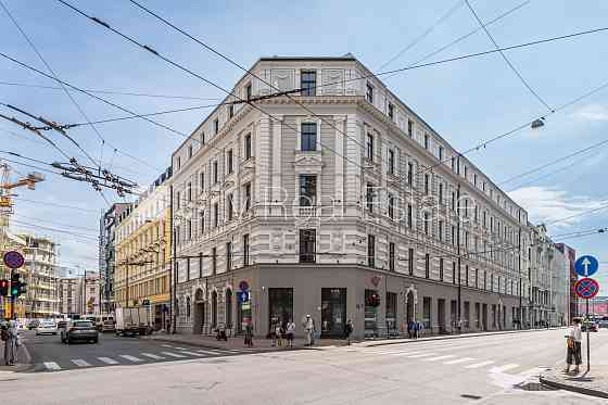Проект - Place 4, фасадный дом, реновированный дом, закрытый двор, вход с улицы, лифт, Рига