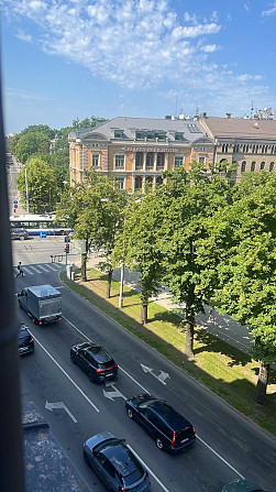 Fasādes māja, slēgts pagalms, kāpņu telpa pēc kapitālā remonta, logi vērsti uz ielas pusi, Rīga - foto 13