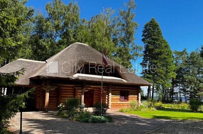 Labiekārtota apzaļumota teritorija, guļamistabu skaits 4 gab., siltumsūknis, filtri ūdens Talsi un novads - foto 2