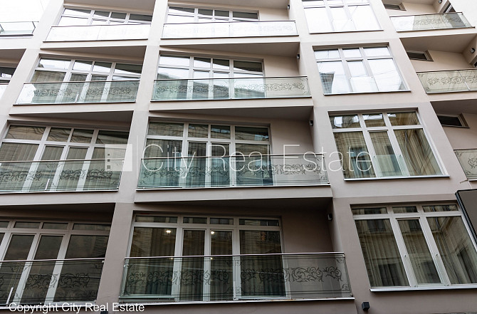 Jaunceltne, fasādes māja, slēgts pagalms, ieeja no pagalma, ir lifts, balkons 1,8 m2, terase Rīga - foto 15