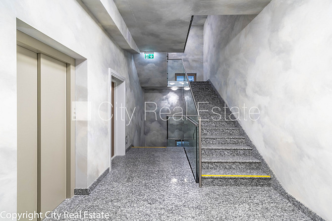 Jaunceltne, fasādes māja, slēgts pagalms, ieeja no pagalma, ir lifts, balkons 1,8 m2, terase Rīga - foto 12