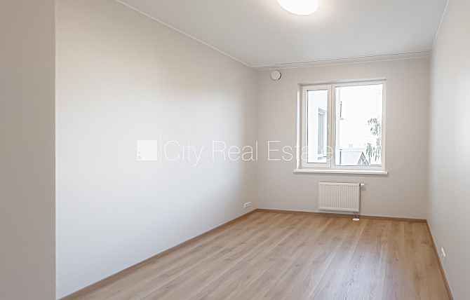 Jaunceltne, pagalma ēka, apsaimniekošanas maksa mēnesī 105,16 EUR, labiekārtots apzaļumots Rīga - foto 14