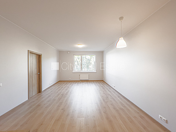 Jaunceltne, pagalma ēka, apsaimniekošanas maksa mēnesī 105,16 EUR, labiekārtots apzaļumots Rīga - foto 12