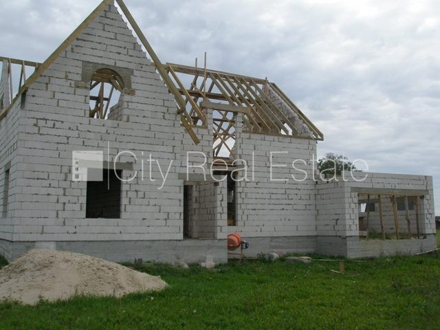 Nepabeigta jaunceltne, terase, iespēja pārplānot, trīs sanitārie mezgli, ir būvatļauja, uz Jelgava un novads - foto 7