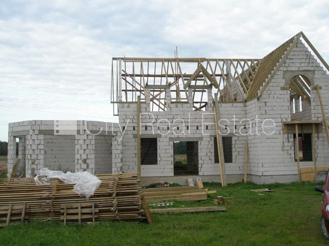 Nepabeigta jaunceltne, terase, iespēja pārplānot, trīs sanitārie mezgli, ir būvatļauja, uz Jelgava un novads - foto 5