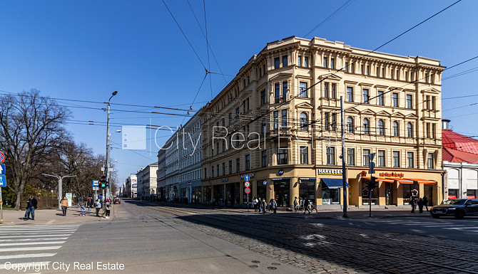Fasādes māja, renovēta māja, slēgts pagalms, ieeja no ielas un pagalma, ir lifts, kāpņu Rīga - foto 15