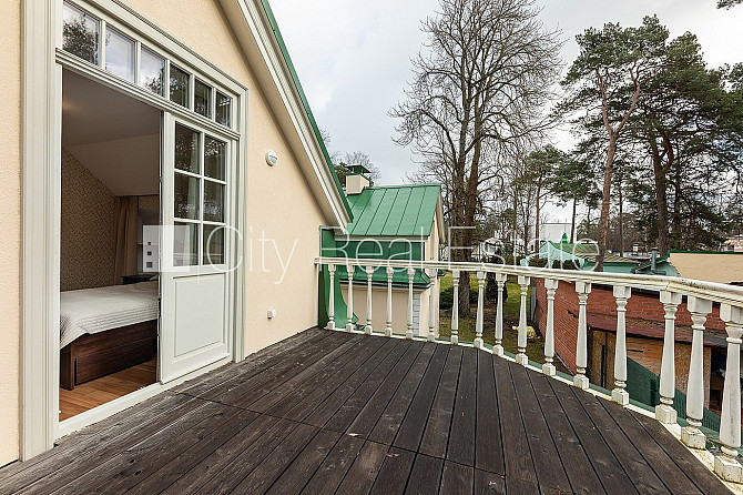 Privātmāja, labiekārtots apzaļumots pagalms, iežogota teritorija, slēgta teritorija, vieta Jūrmala - foto 18
