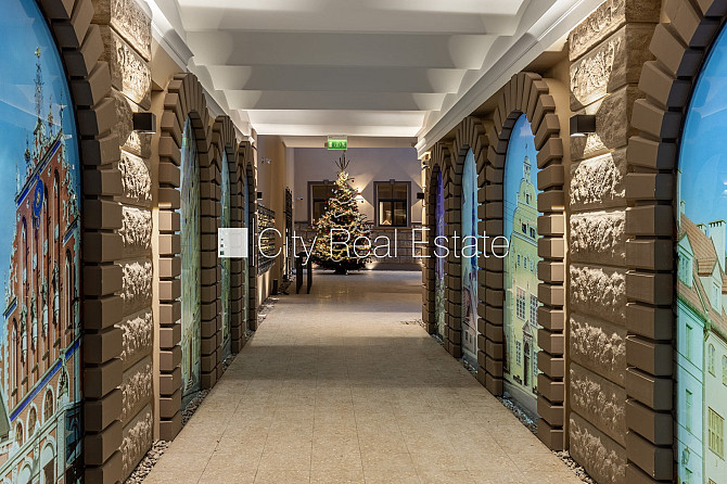 Fasādes māja, renovēta māja, slēgts pagalms, ieeja no ielas, ir lifts, kāpņu telpa pēc Rīga - foto 13