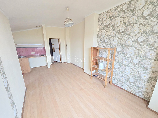 Pagalma ēka, renovēta māja, slēgts pagalms, vieta automašīnai, ieeja no pagalma, mansards, Rīga - foto 2
