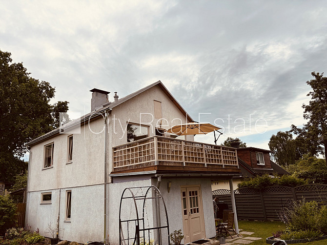 Viensēta, labiekārtots apzaļumots pagalms, bruģēts piebraucamais ceļš, iežogota teritorija, Jūrmala - foto 16