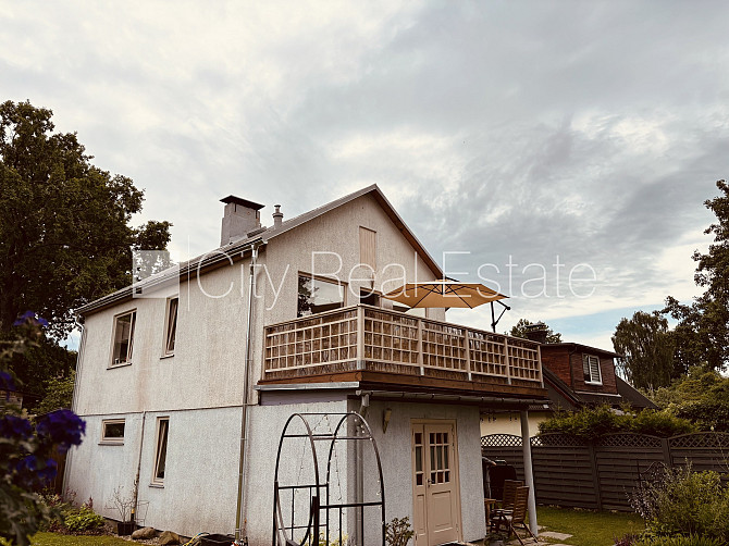 Viensēta, labiekārtots apzaļumots pagalms, bruģēts piebraucamais ceļš, iežogota teritorija, Jūrmala - foto 17