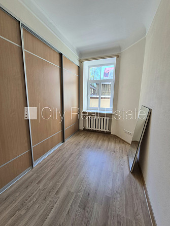 Pagalma ēka, slēgts pagalms, ieeja no pagalma, beletāža, kāpņu telpa pēc kosmētiskā Rīga - foto 10