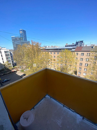 Fasādes māja, slēgts pagalms, vieta automašīnai, ir lifts, balkons, sauna, logi vērsti mājas Rīga - foto 11