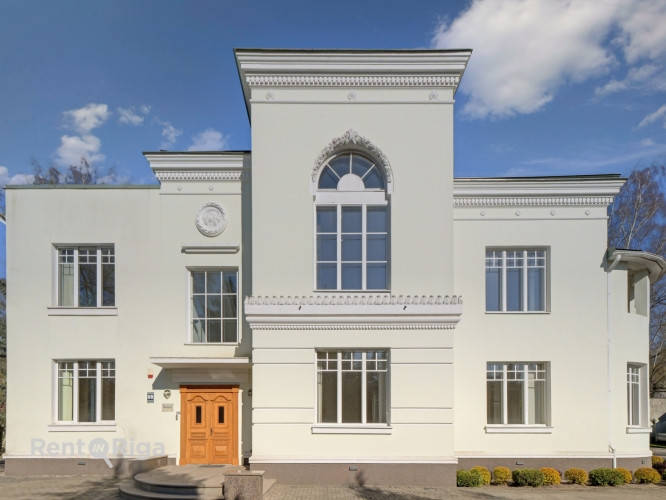 Предлагается отдельно стоящее офисное здание с территорией на улице Юрмалас Рига - изображение 2