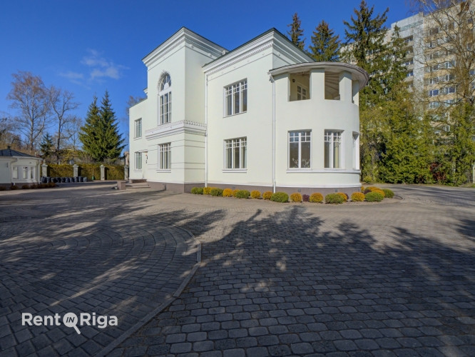 Предлагается отдельно стоящее офисное здание с территорией на улице Юрмалас Рига - изображение 4