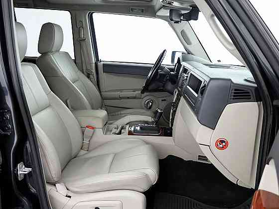 Jeep Commander Limited 3.0 CRD 160kW Tallina