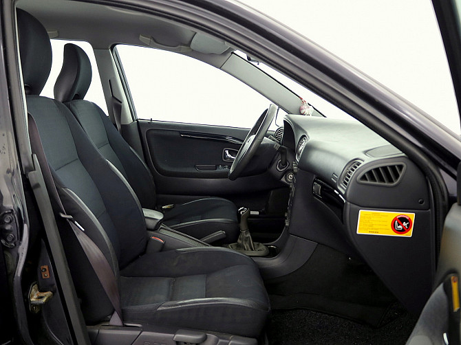 Volvo V40 Estate Facelift 1.9 120kW Tallina - foto 5
