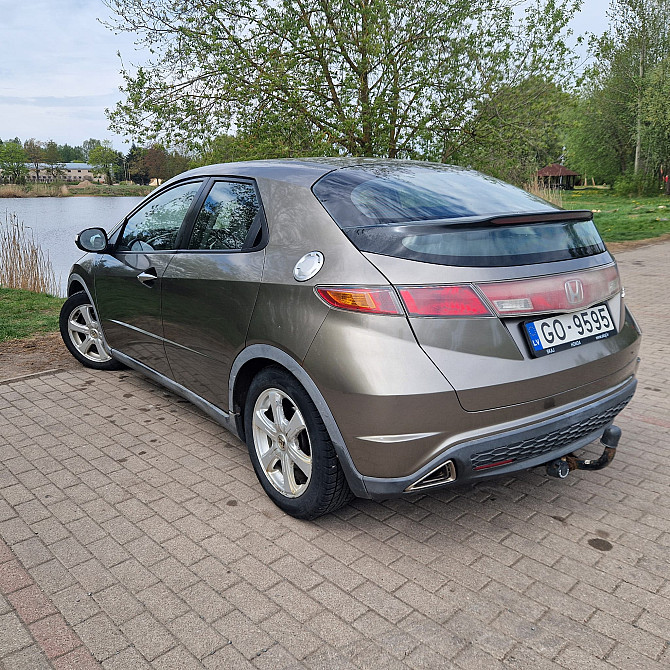 Pārdodu Honda Civic, jauna pirkta Latvijā, viens īpašnieks. Oriģināls nobraukums, visa apskašu... Rīga - foto 3