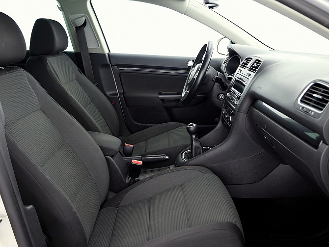Volkswagen Golf Variant Comfortline 1.4 90kW Таллин - изображение 6