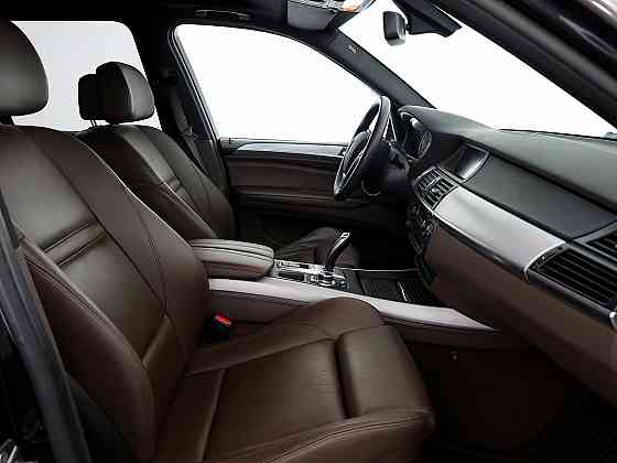 BMW X5 xDrive 35D Sportpakett 3.0 D 210kW Tallina