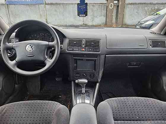 Volkswagen Golf Comfortline ATM 1.6 74kW Tallina