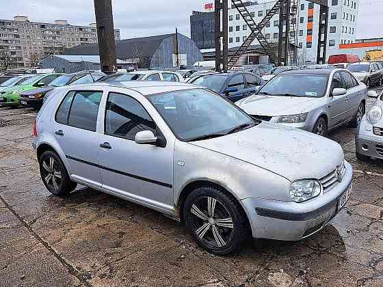 Volkswagen Golf Comfortline ATM 1.6 74kW Tallina