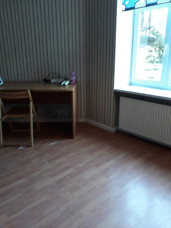 Pērnavas 10, Izīrējas ilgtermiņā 1.istabas studio dzīvoklis 41 m2 , iebūvēta virtuve, skapis , ... Rīga - foto 3