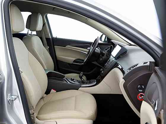 Opel Insignia Cosmo LPG 4x4 2.8 191kW Tallina