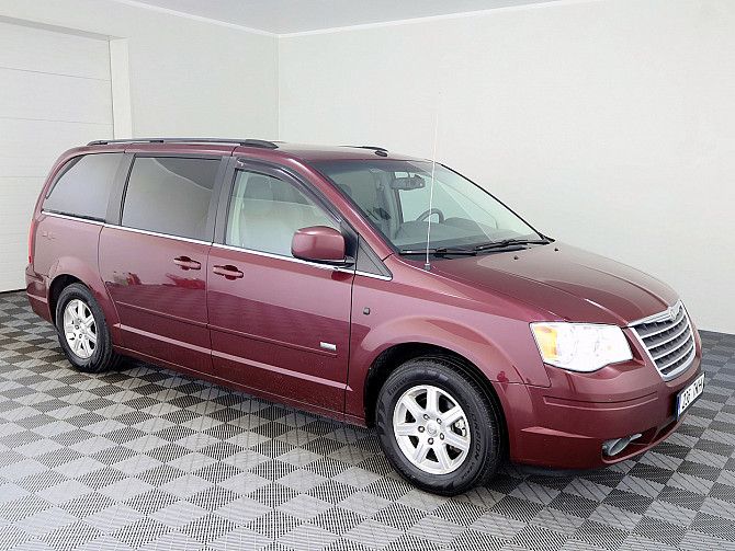 Chrysler Town  Country Signature Series 3.8 142kW Tallina - foto 1