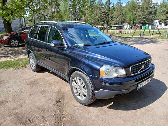 Labdien. pārdodu koptu Volvo XC 90 labā stāvoklī, nav rūsējis. 7 sēdvietas, ādas salons. Dobele