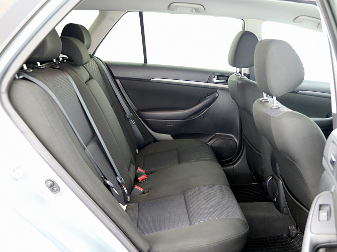 Toyota Avensis Linea Sol Facelift 2.0 108kW Таллин - изображение 7