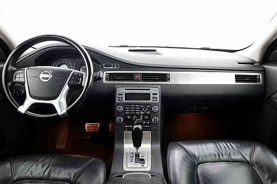 Volvo V70 Summum ATM 2.4 D5 129kW Таллин